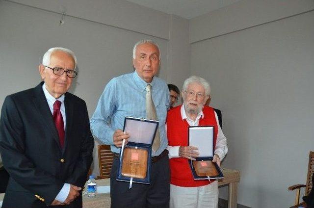 “toprak Dede” Habercilere Kızdı 1