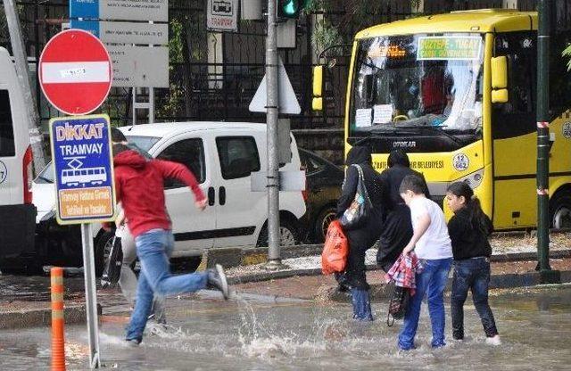 Gaziantep’te Yağmur Ve Dolu Yağışı Hayatı Felç Etti 1