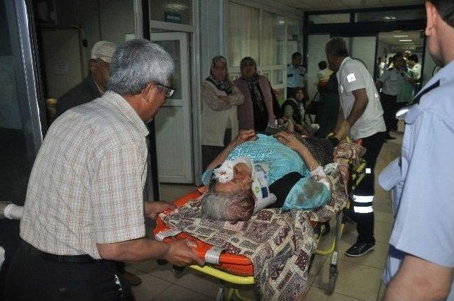 Adana&rsquo;da Piknik D&ouml;n&uuml;ş&uuml; Kaza: 8 Yaralı 2