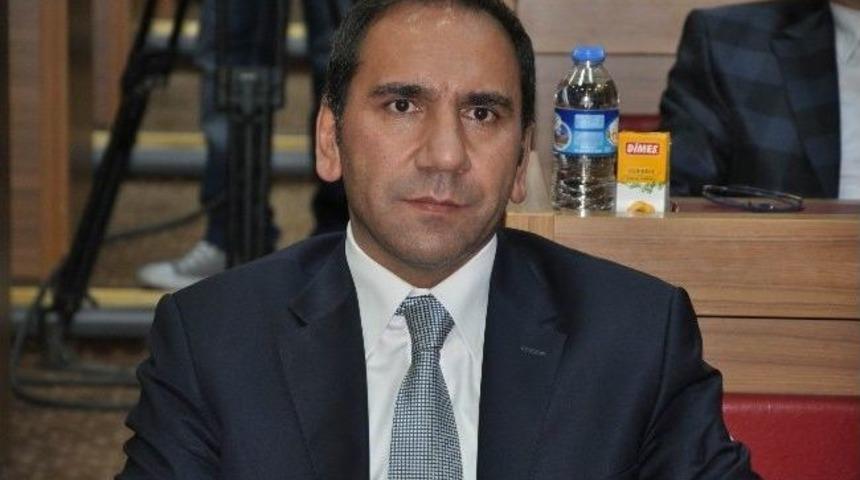 Sivasspor Başkanı Otyakmaz G&uuml;ven Tazeledi