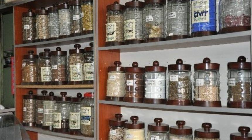 Aktarlarda Satılan Sarımsak Yağının Saça Faydaları Saymakla Bitmiyor