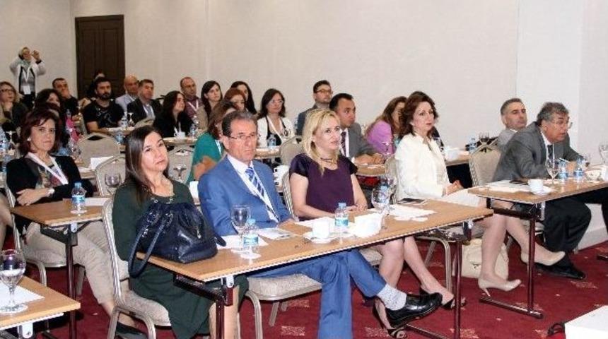 Prof.dr. Ayaz: "hepatit C'nin Tedavisi M&uuml;mk&uuml;n"