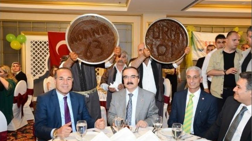 H&uuml;seyin S&ouml;zl&uuml; Şanlıurfalılarla Kucaklaştı