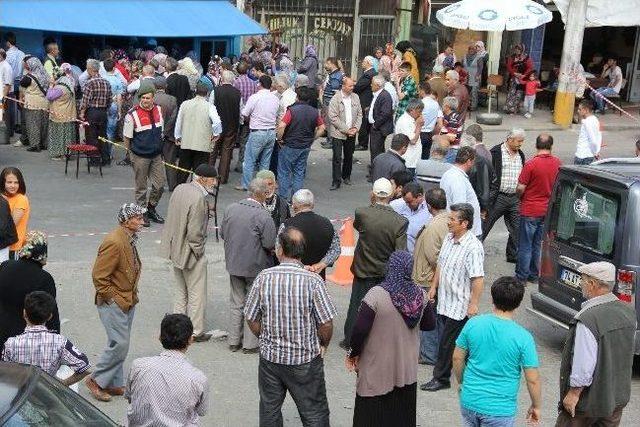 Muhtar Olan Kayınbiraderini Tüfekle Vurdu