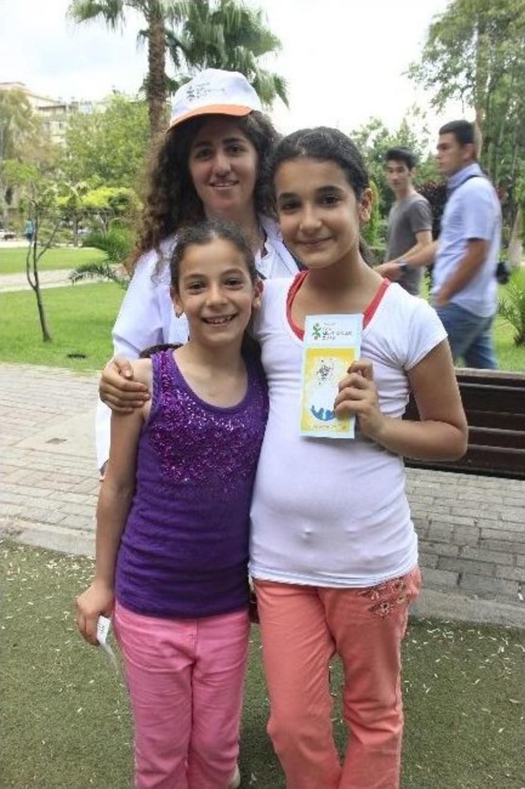 S&uuml;t T&uuml;ketimi Konusunda &Ccedil;ocuklar B&uuml;y&uuml;klerden Daha Bilin&ccedil;li