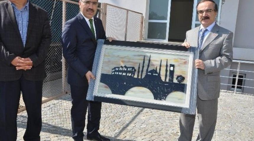 Vali Coş Veda Ziyaretlerine Başladı