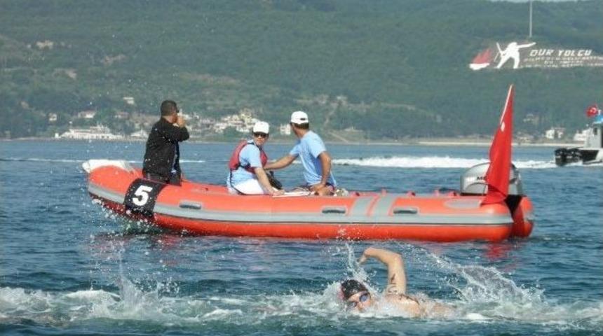 T&uuml;rkiye A&ccedil;ık Su Y&uuml;zme Şampiyonası &Ccedil;anakkale Boğazı&rsquo;nda Yapıldı
