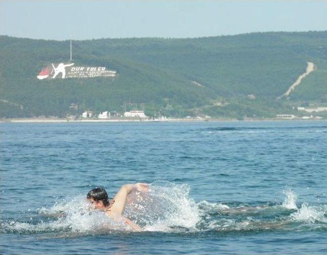 T&uuml;rkiye A&ccedil;ık Su Y&uuml;zme Şampiyonası &Ccedil;anakkale Boğazı&rsquo;nda Yapıldı 1
