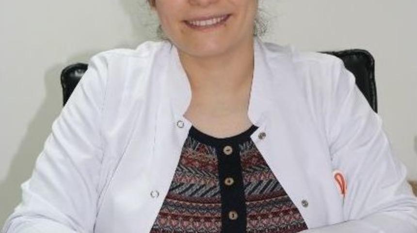 Diş Hekimi Yrd.do&ccedil;.dr. Elif Tarım Ertaş: