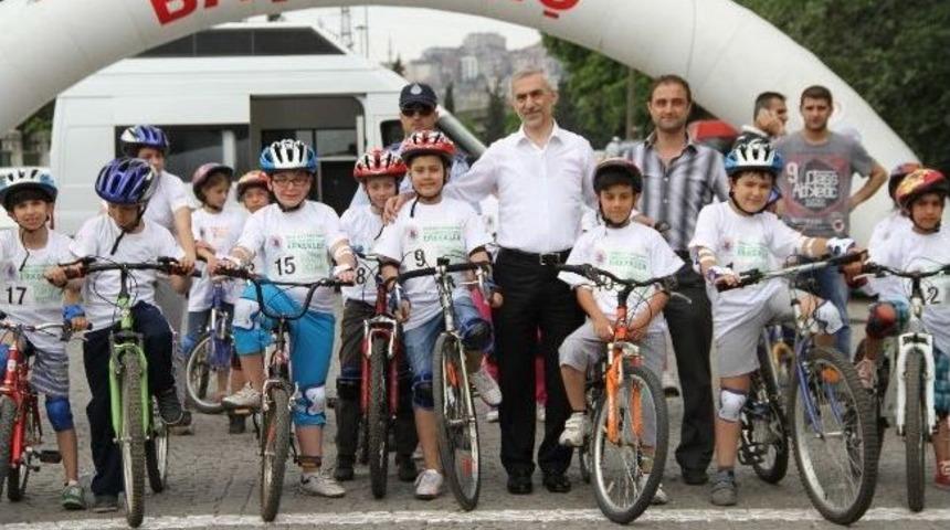 &Ouml;ğrencilerin Bisikletle İmtihanı