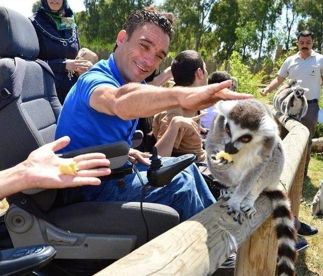 Doğal Yaşam Parkı nda Mutluluğun Fotoğrafı 1