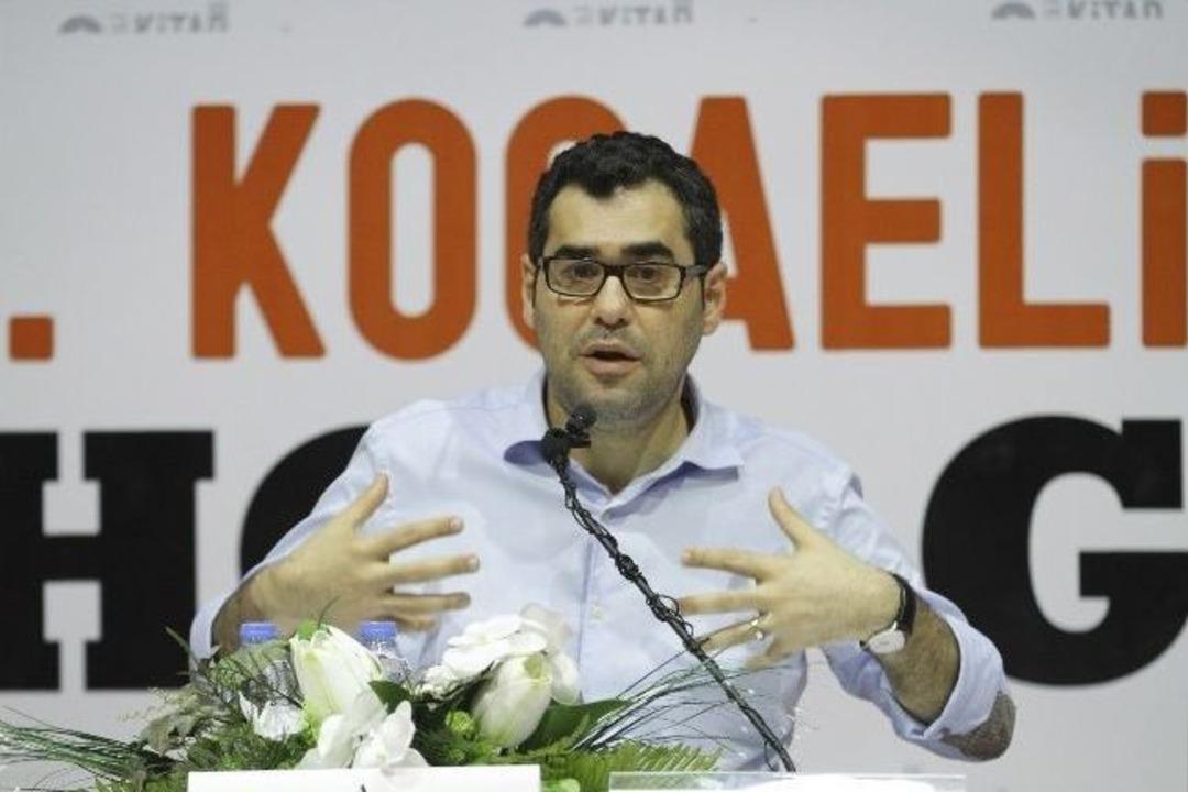 Enver Aysever "fuarın Her Ge&ccedil;en Yıl Geliştiğini G&ouml;r&uuml;yorum"