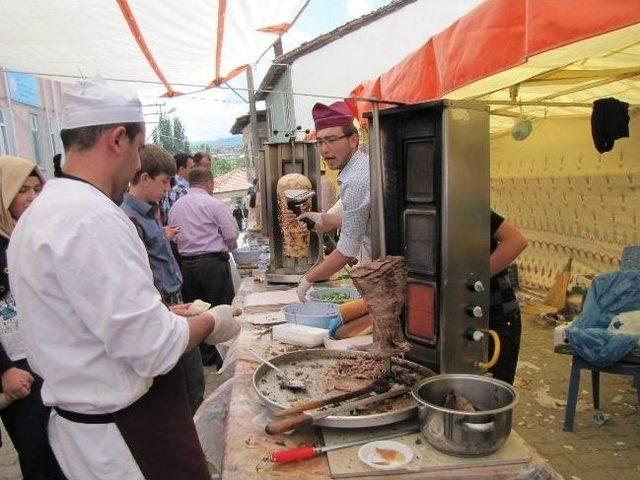 Hisarcık’ta Eğitim Yararına Kermes