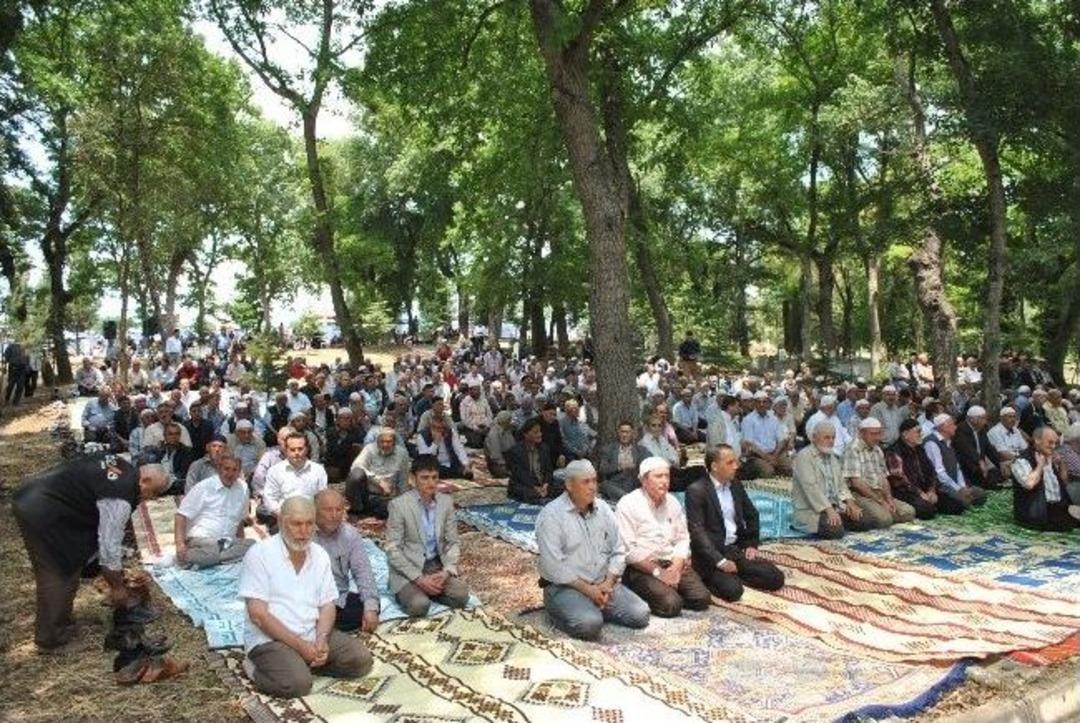 &Ccedil;ayırk&ouml;y&rsquo;&uuml;n Geleneksel Mevlidine Yoğun İlgi
