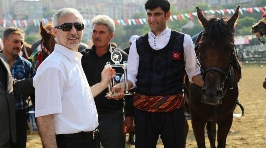 Kağıthane&rsquo;de Cirit Heyecanı