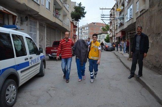 15 Yaşındaki Genç Kızın İntiharını Polis Önledi