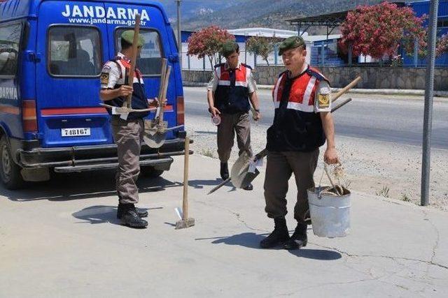 Polis Memuru Kaçak Kazı Operasyonunda Yakalandı