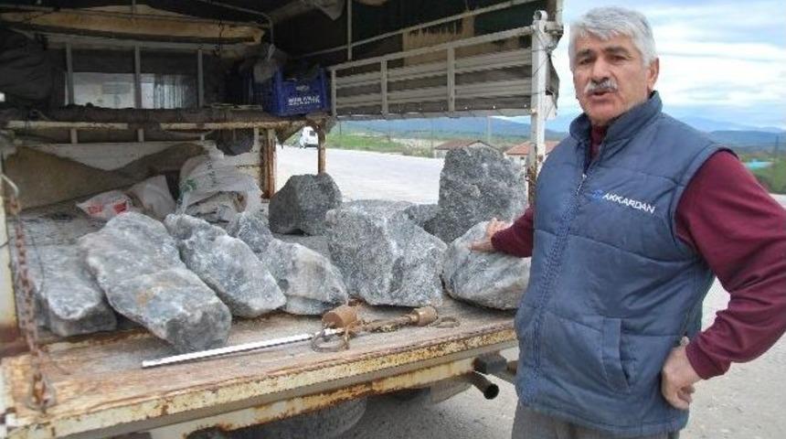 Ekmeklerini Tuzdan &Ccedil;ıkarıyorlar