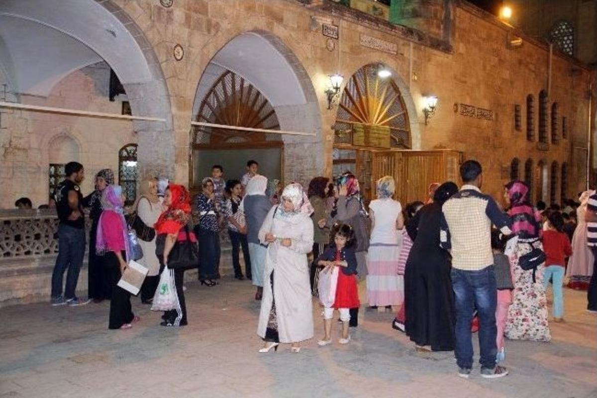 Peygamberler Şehrinde Mira&ccedil; Kandili Coşkusu