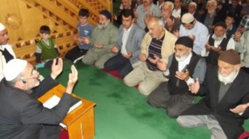 Milletvekilinin &Ouml;nerisine Din G&ouml;revlilerinden Destek