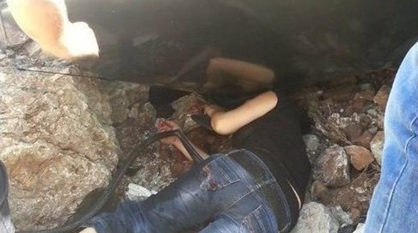 Otomobille D&uuml;ğ&uuml;n D&ouml;n&uuml;ş&uuml; U&ccedil;uruma Yuvarlanan Kadın S&uuml;r&uuml;c&uuml; Ağır Yaralandı