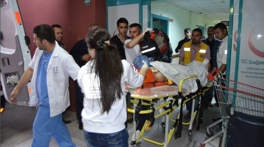 Motosikletle Kaza Yapan Gen&ccedil; Hayata Tutunamadı