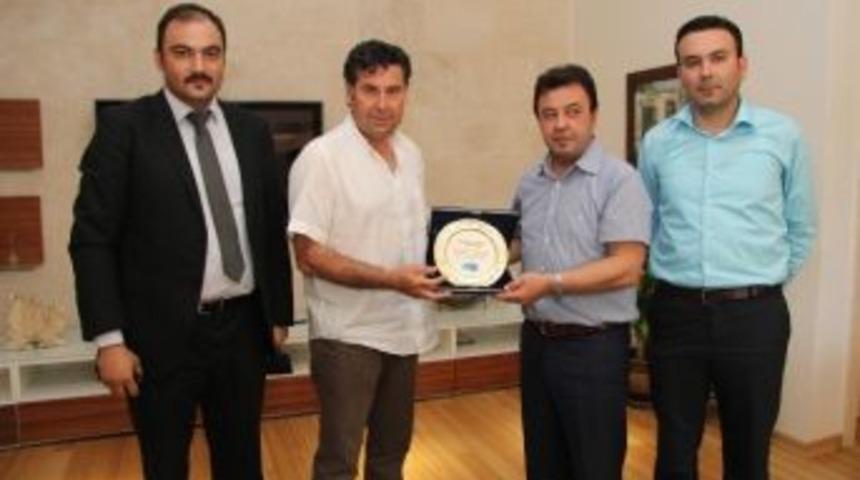 T&uuml;rk Telekom&rsquo;dan Başkan Kocadon&rsquo;a Teşekk&uuml;r Plaketi