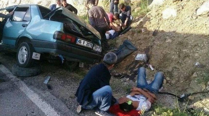 G&ouml;ksun'da Trafik Kazası: 3 Yaralı