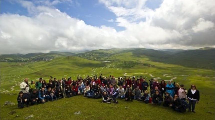 Fotoğraf Avcıları Aybastı&rsquo;da Işığı Aradı