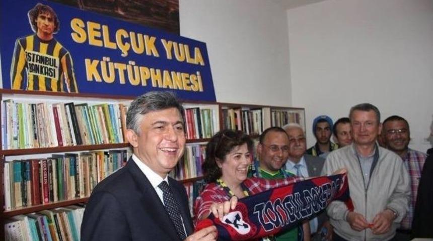 &Ccedil;aycuma&rsquo;da Fenerbah&ccedil;e&rsquo;li Sel&ccedil;uk Yula Anısına K&uuml;t&uuml;phane A&ccedil;ılışı