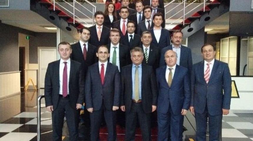 Bıyıkoğlu&rsquo;na Veda Yemeği D&uuml;zenlendi