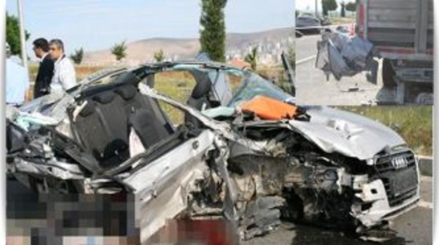 Elazığ'da Feci Kaza 2 &ouml;l&uuml; 2 yaralı