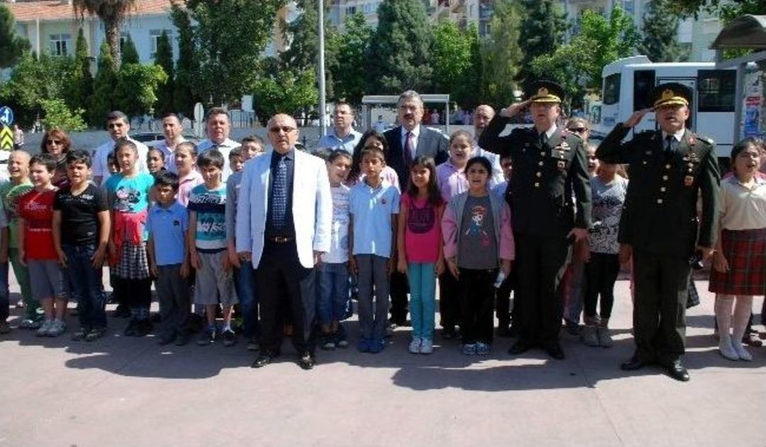 &Ccedil;anakkale 100. Yıl Gezici M&uuml;zesi Aydın 'a Geldi