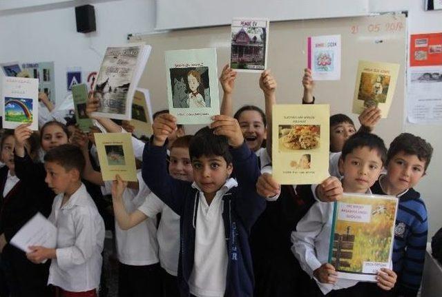 Yaşları K&uuml;&ccedil;&uuml;k Becerileri B&uuml;y&uuml;k 2