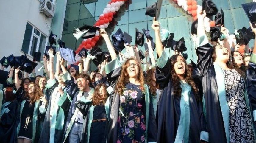 Cemile Yeşil Anadolu Lisesi 6. Mezunlarını Verdi