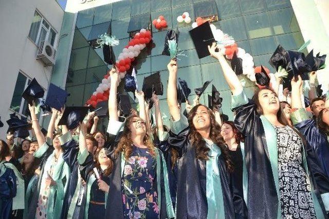 Cemile Yeşil Anadolu Lisesi 6. Mezunlarını Verdi