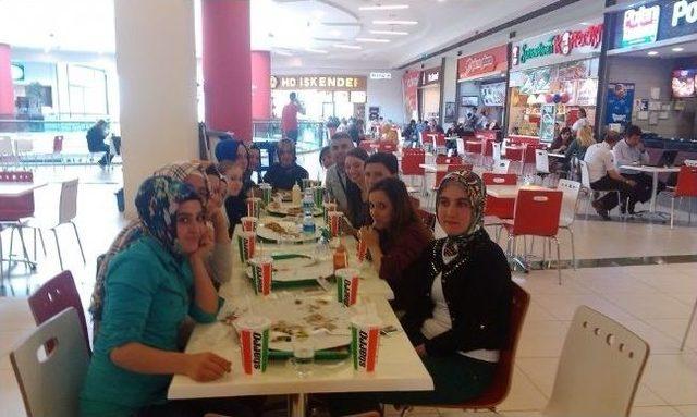 Çocuk Gelişimi Bölümü Öğrencilerinin Alan Gezisi 1