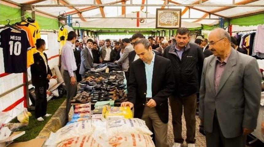 Ahlat&rsquo;ta &Ouml;ğrenciler Yararına Kermes