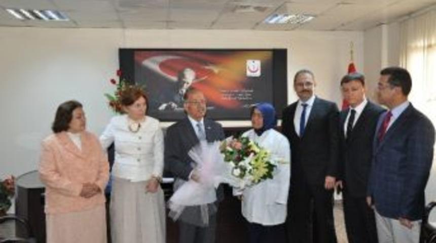 Kırıkkale&rsquo;de Yılın Hemşiresine &Ouml;d&uuml;l