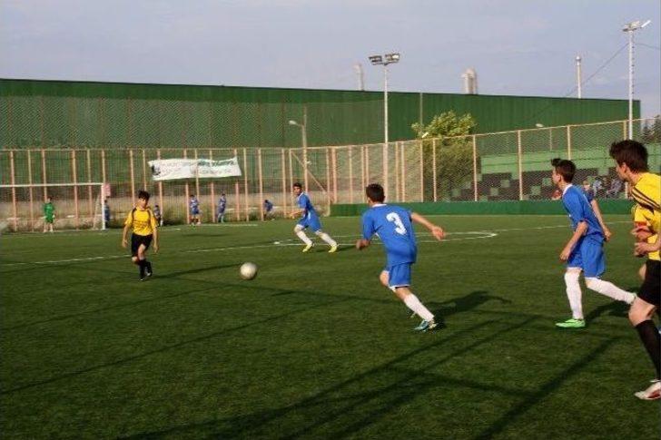 Şampiyon Üzeyir Garih Ortaokulu Oldu G3