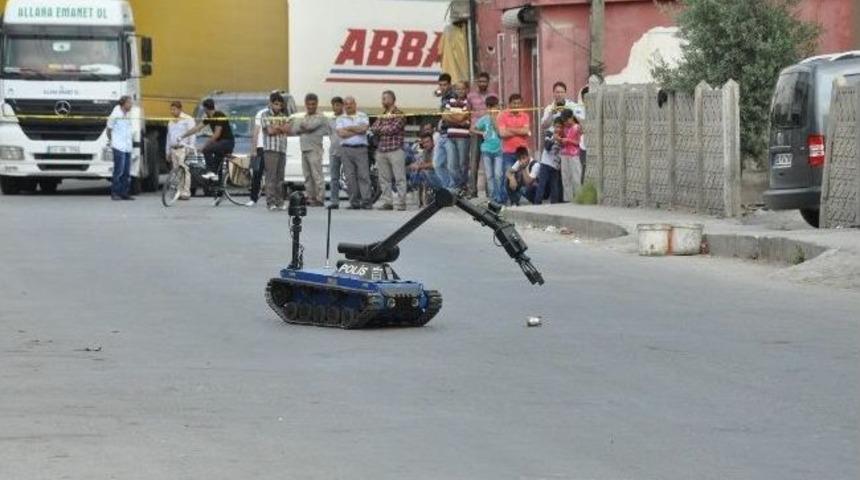 Mersin'de El Yapımı Bomba Sokak Ortasına Bırakıldı