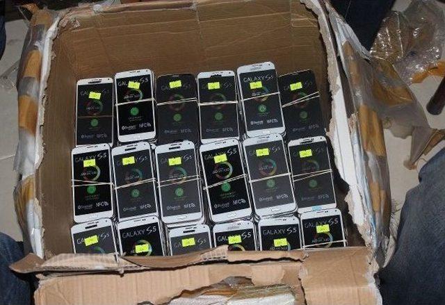 Bin 710 Adet Kaçak Cep Telefonu Ele Geçirildi 1