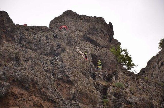 Akut tan Ke&ccedil;i Kurtarma Operasyonu 1