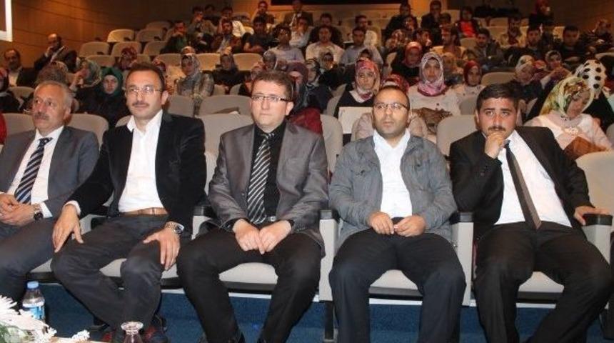 &Uuml;niversite Bayburt'un Manevi Mimarlarını Anıyor