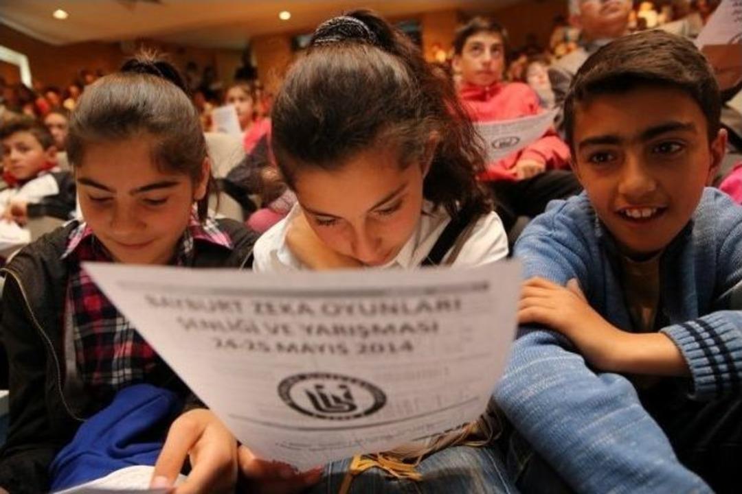 Bayburt &Uuml;niversitesinde Bilim K&uuml;lt&uuml;r Ve Sanat Şenlikleri Başladı