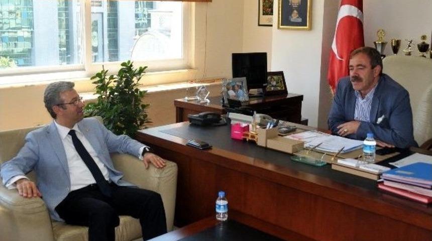 Akdeniz Belediyesi Eş Başkanları T&uuml;rk Ve Mutlu&rsquo;ya Ziyaretler S&uuml;r&uuml;yor