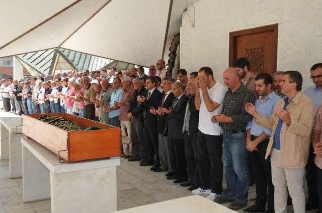Eski Belediye Başkanı Gündüz Son Yolculuğuna Uğurlandı 1