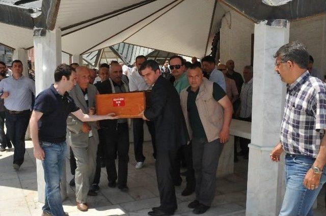 Eski Belediye Başkanı Gündüz Son Yolculuğuna Uğurlandı 2