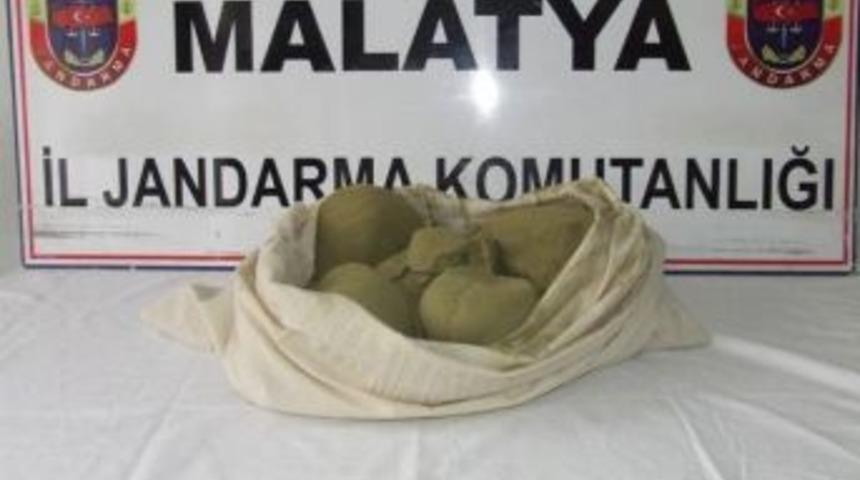 İki Yolcu Otob&uuml;s&uuml;nde Esrar Ele Ge&ccedil;irildi