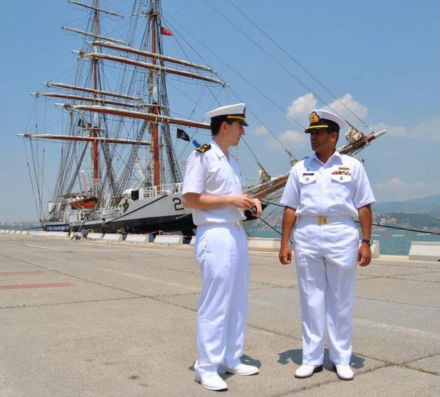 Pakistan Askeri Eğitim Gemisi, İzmir'de